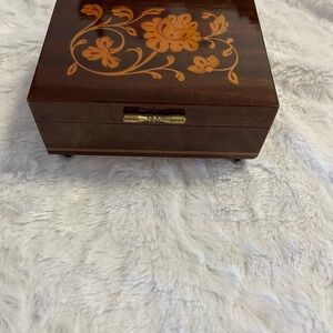 Italian Inlaid Refuge Wooden Music Gold Accents plays “feelings”